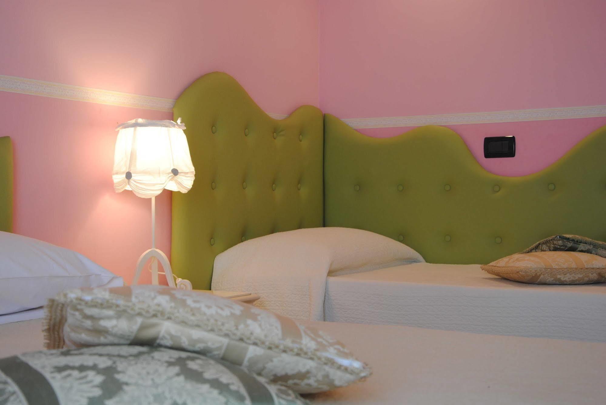 Flower Inn Ciampino Extérieur photo
